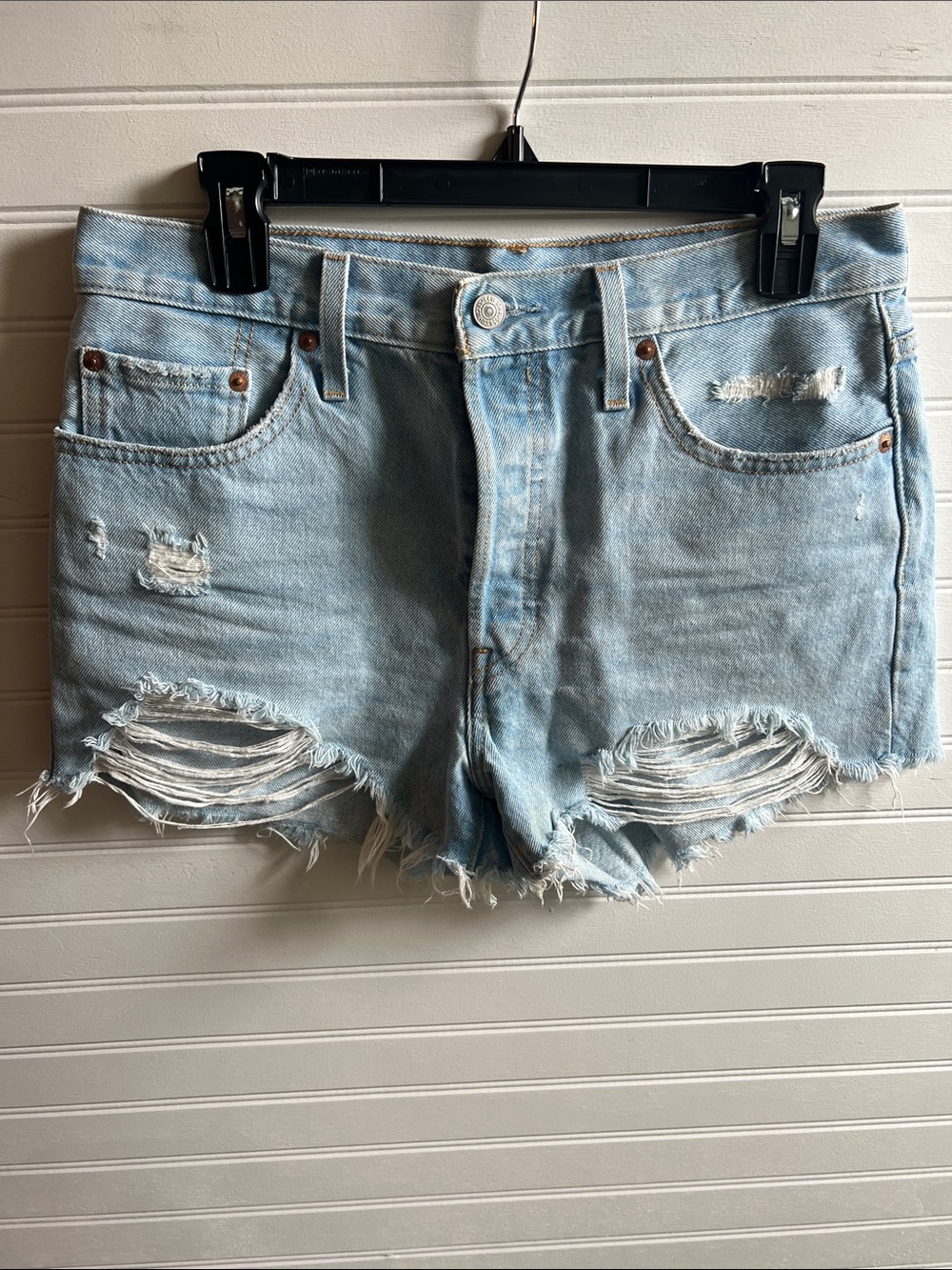 Levi’s 501 Light Wash Distressed Denim Shorts - Women Size 29